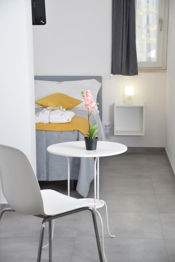 B&B La Veranda Di Gio Torrimpietra Eksteriør bilde